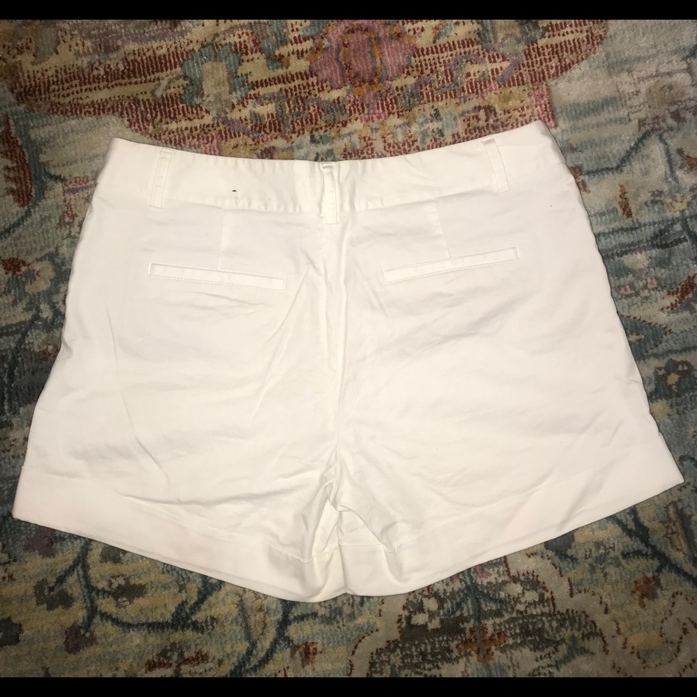 Shorts - Picture 2 of 3